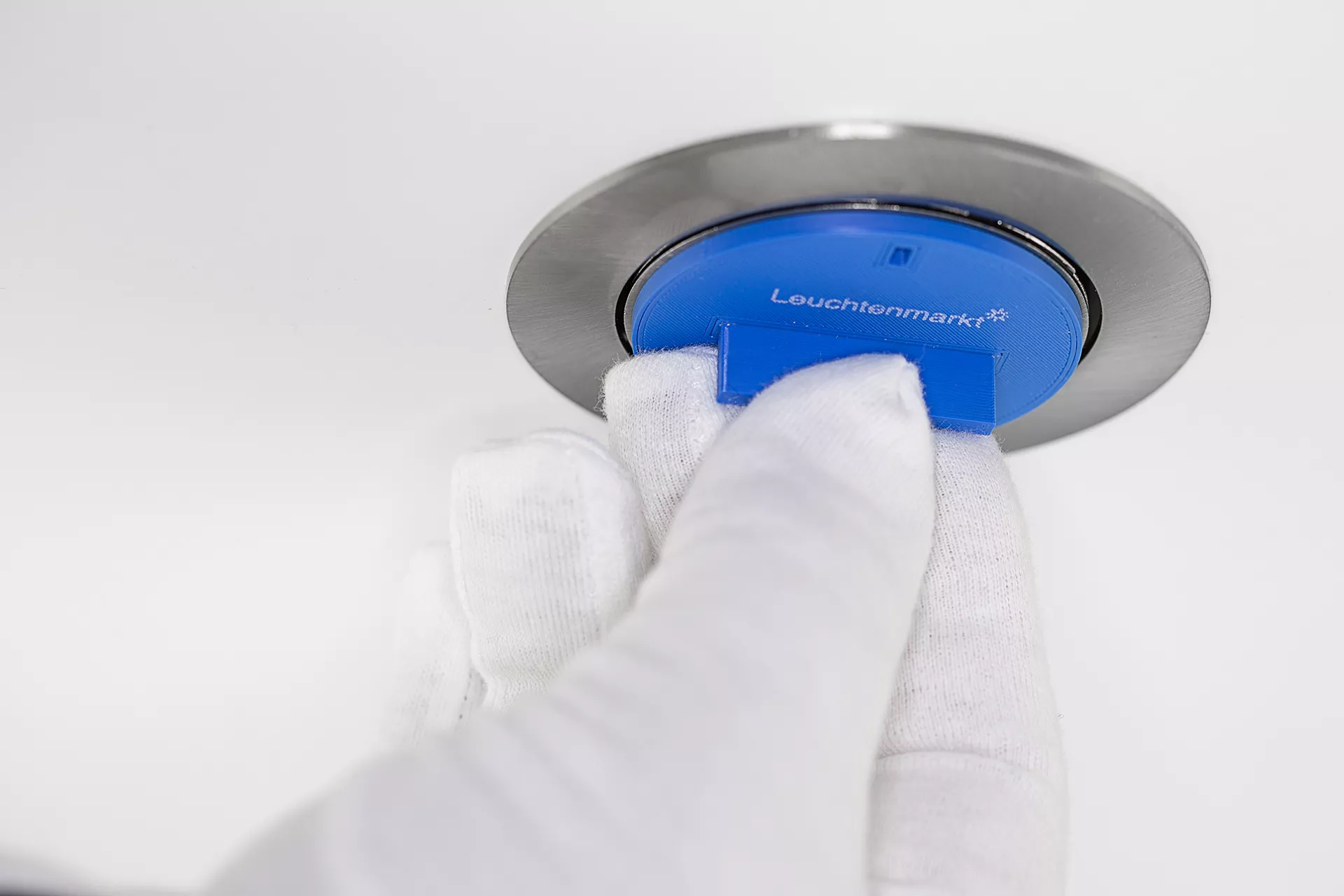 Hilfswerkzeug von Oley zum Öffnen von LED Einbaustrahlern